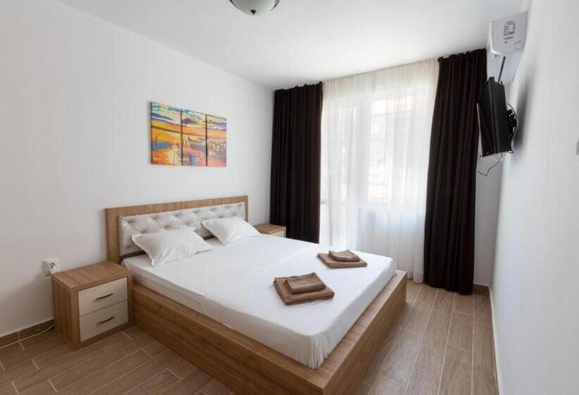 Triple Room Sea View, Tiffany Boutique Suits   Pomorie