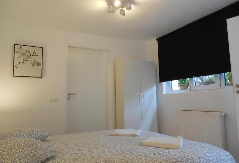 סטודיו אקונומי, Vila Bel Ami