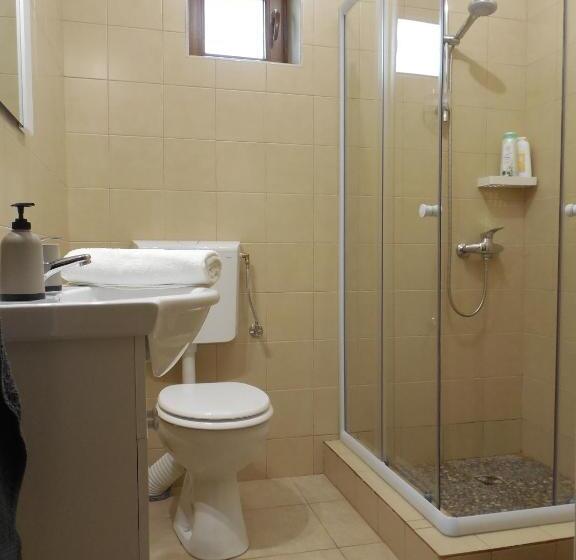 סטודיו סופריור, Vila Bel Ami