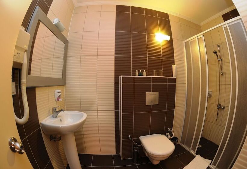 غرفة قياسية فردية, Belkon Hotel