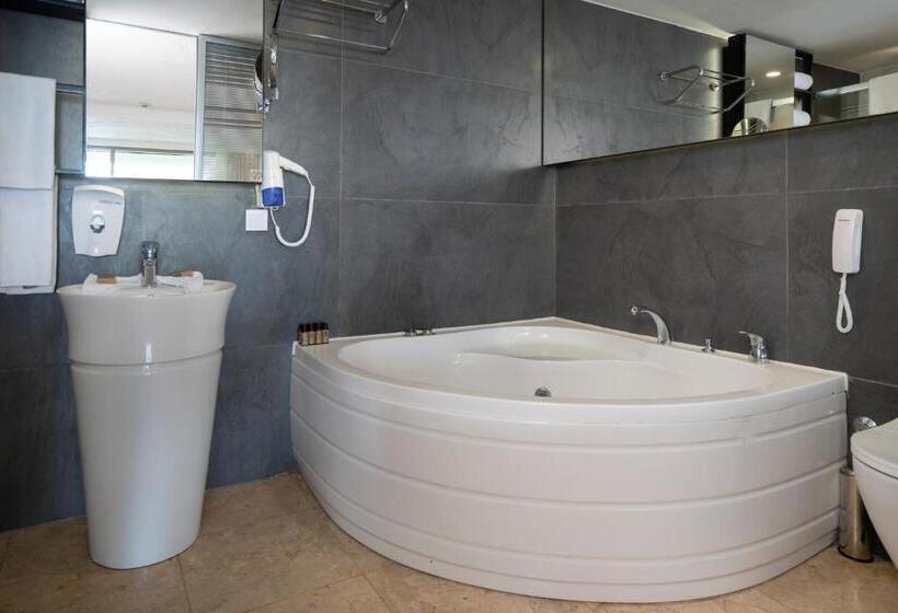 전용 풀장 주니어 스위트, Flora Garden Beach Club   All Inclusive