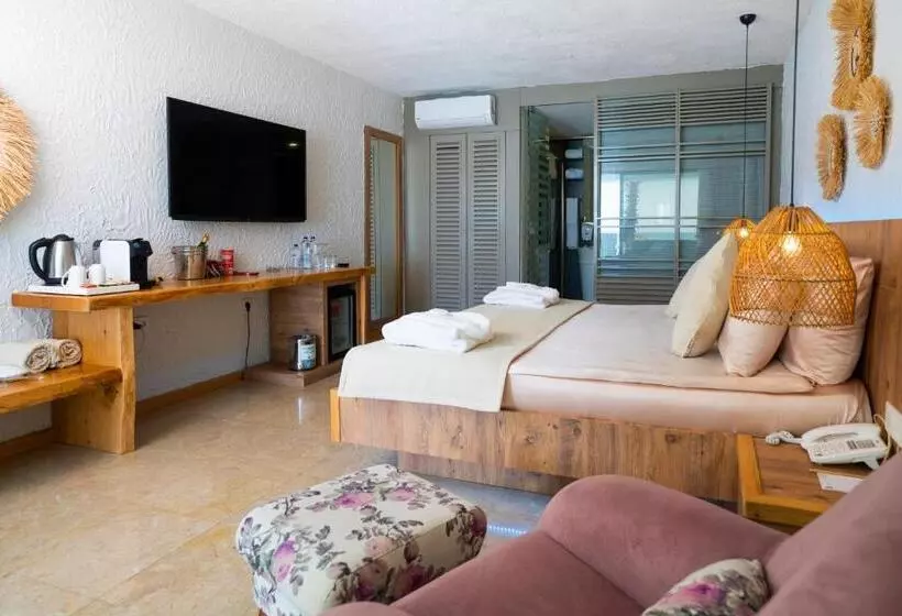プール付きジュニアスイート, Flora Garden Beach Club   All Inclusive