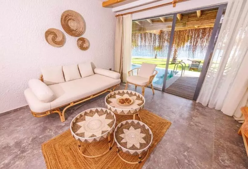 プール付き１ベッドルームヴィラ, Flora Garden Beach Club   All Inclusive