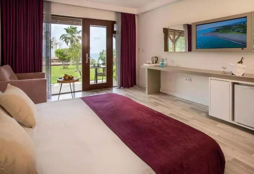 オーシャンビューのスタンダードバンガロー, Flora Garden Beach Club   All Inclusive