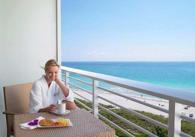 סוויטה צדדית נוף לים, Grand Beach