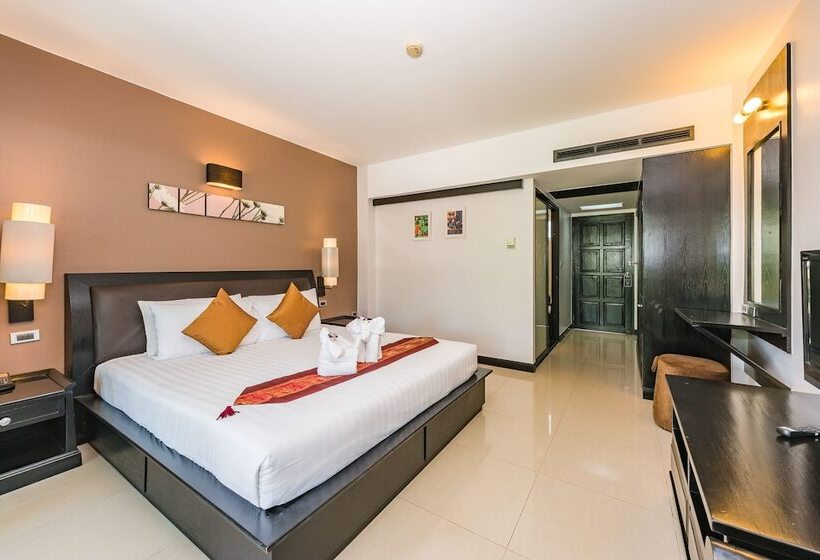 디럭스 룸, Princess Kamala Beachfront Hotel   Sha Extra Plus