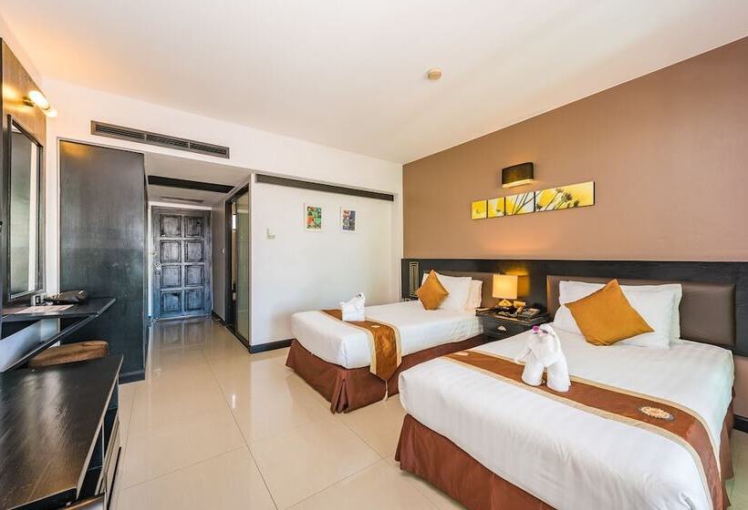 디럭스 룸, Princess Kamala Beachfront Hotel   Sha Extra Plus