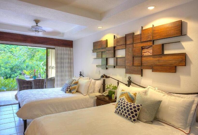 סטודיו משפחתי, Pumilio Mountain & Ocean