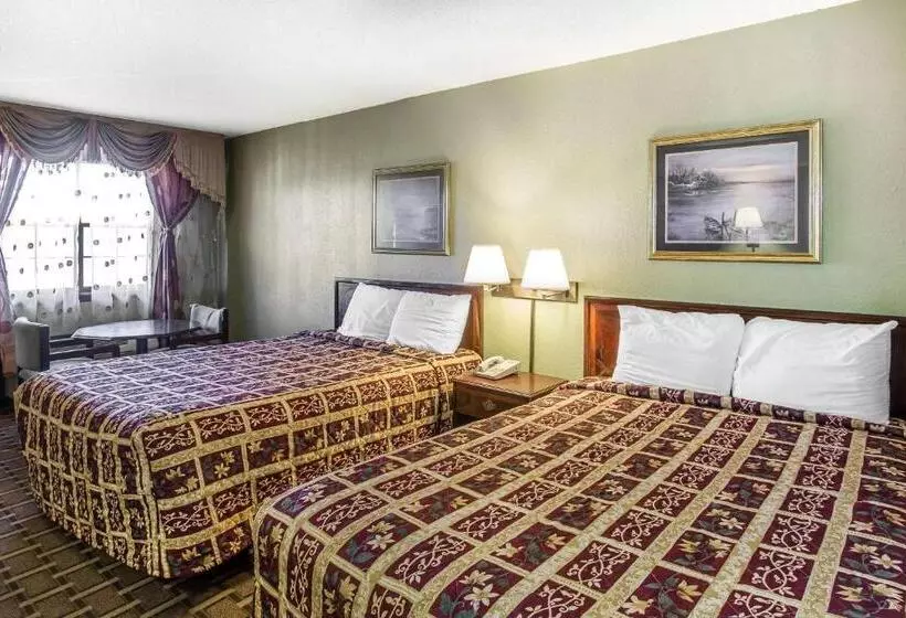 スタンダードルーム, Rodeway Inn & Suites