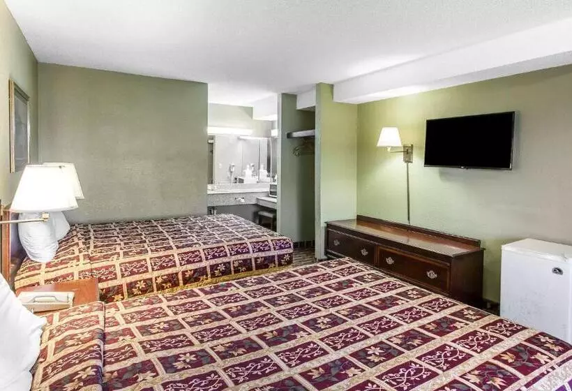 スタンダードルーム, Rodeway Inn & Suites
