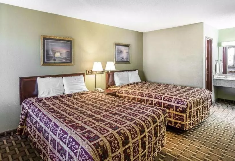 スタンダードルーム, Rodeway Inn & Suites