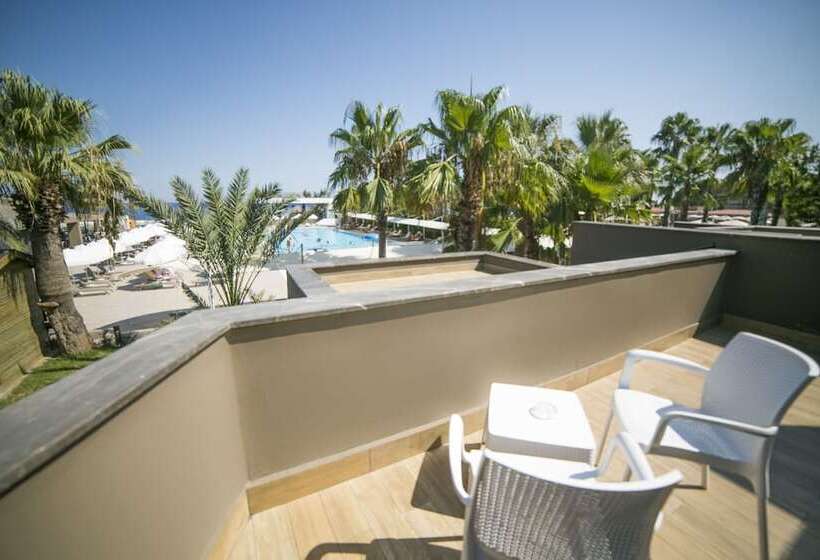Семейный Номер, Sailor S Beach Club   All Inclusive