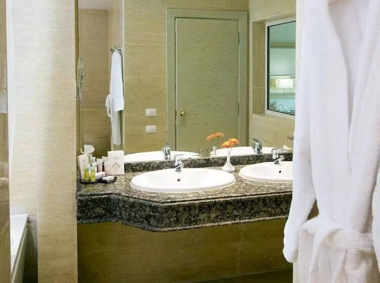 اتاق سوپریور, Swiss Inn Pyramids Golf Resort