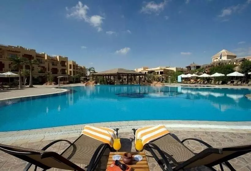 اتاق اکونومی, Swiss Inn Pyramids Golf Resort