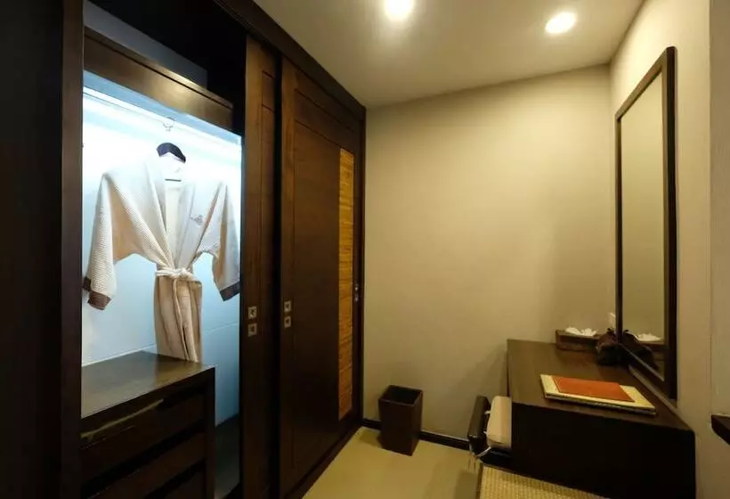 سوییت خانوادگی, Tara Mantra Chaam Resort