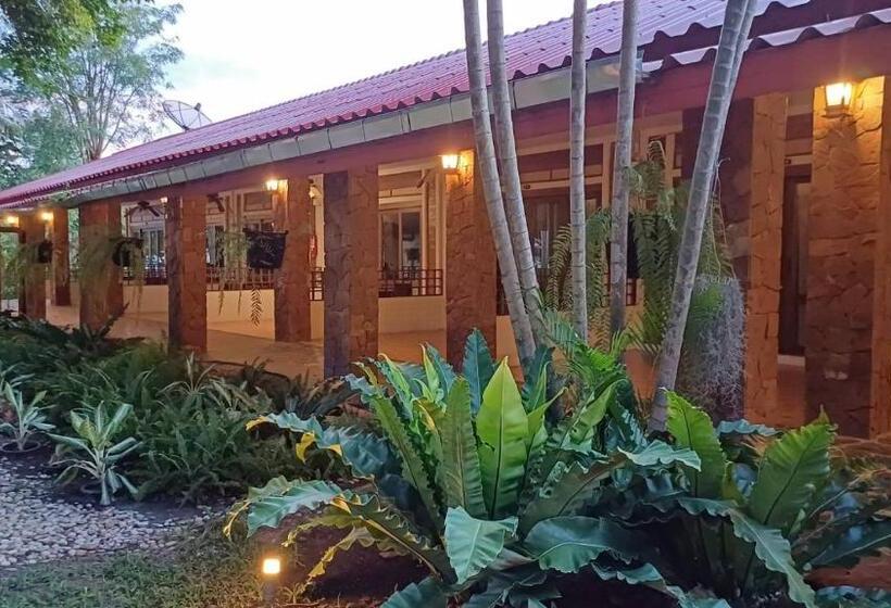 غرفة سوبيريور, Uthai River Lake Resort