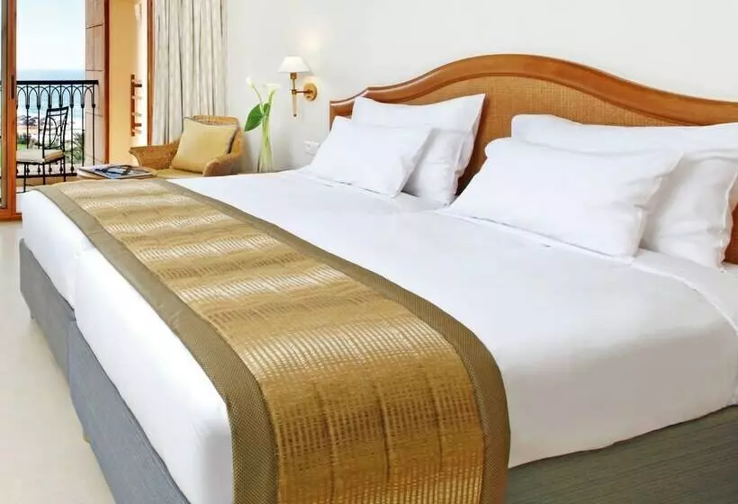 اتاق کلاسیک با چشم‌انداز دریا, Movenpick Resort & Marine Spa Sousse