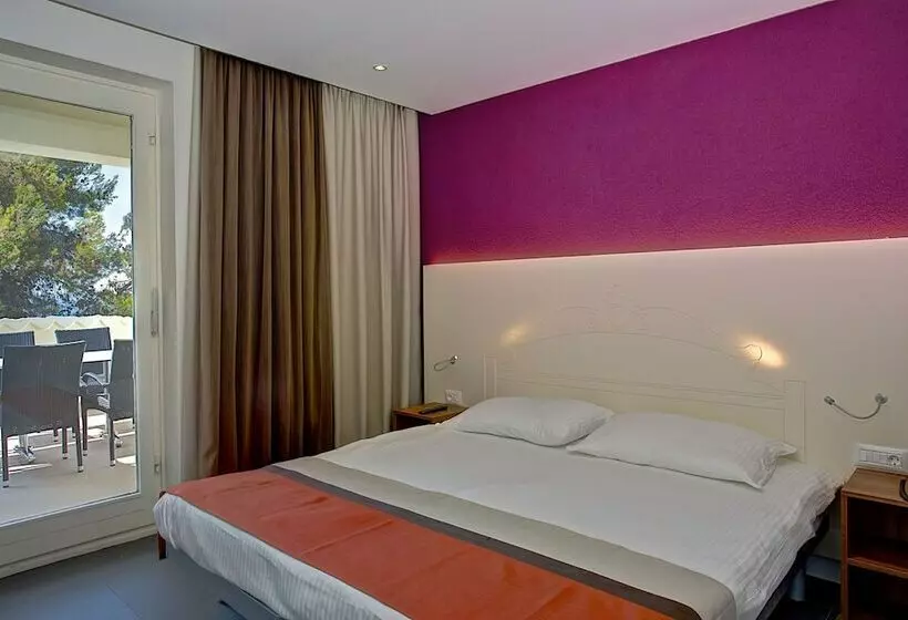 1ベッドルームアパートメント, Park Plaza Verudela Pula