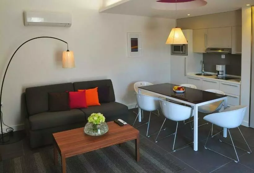 プレミアム2ベッドルームアパート, Park Plaza Verudela Pula