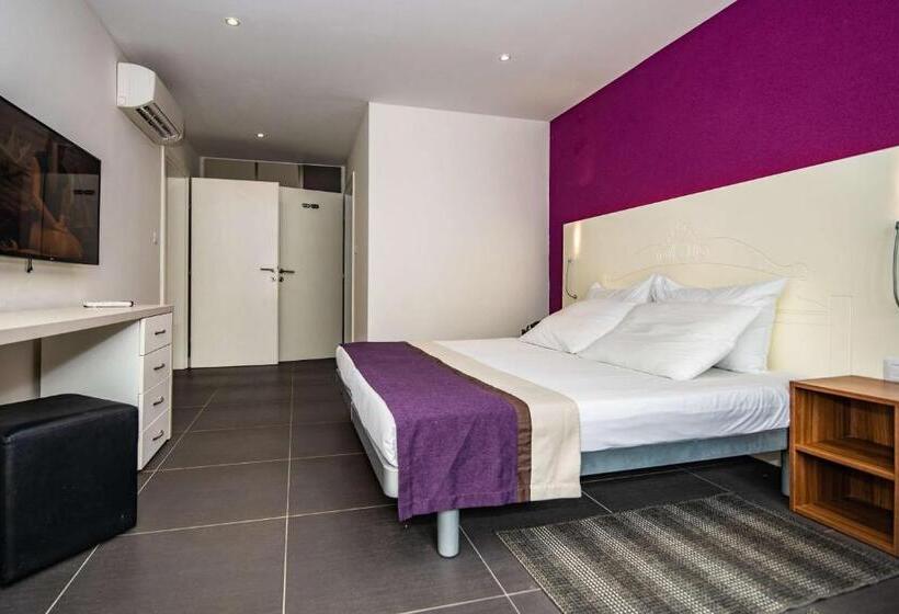 Апартаменты Premium 2 Спальни, Park Plaza Verudela Pula