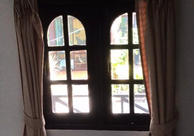 بانگلوی استاندارد, Phi Phi Andaman Legacy Resort