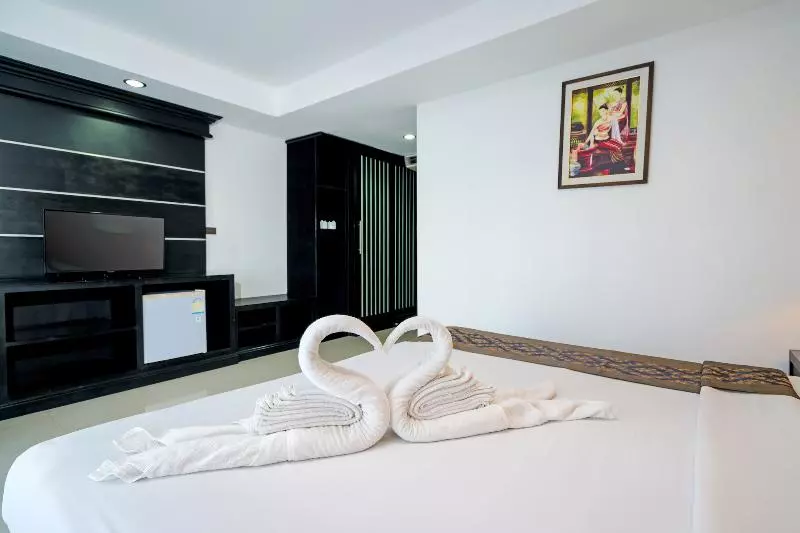 اتاق سوپریور با چشم‌انداز باغ, Phi Phi Andaman Legacy Resort