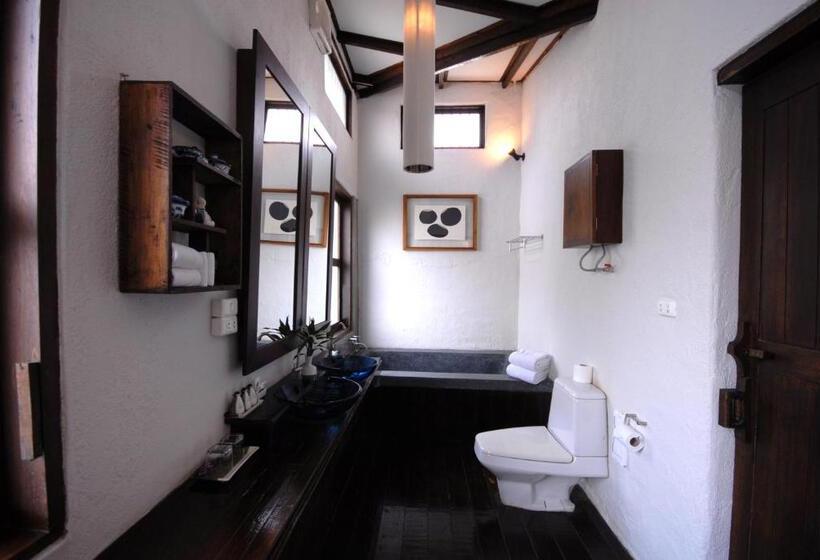 Люкс, Banthai Village