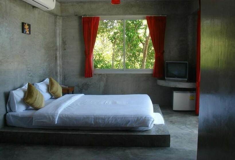 スタンダードルーム, The Hideaway Pariya Haad Yuan Ko Pha Ngan