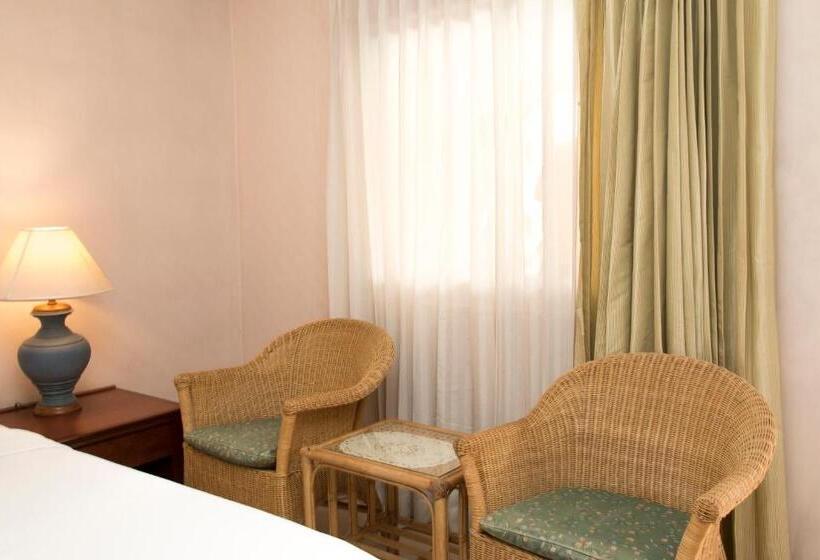 اتاق سوپریور, S Lodge Pattaya Formally Sabai Lodge