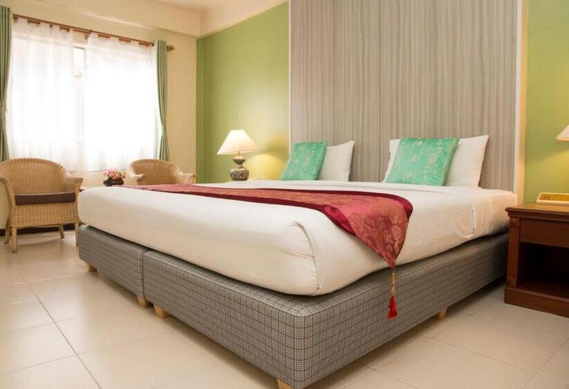 اتاق لوکس, S Lodge Pattaya Formally Sabai Lodge