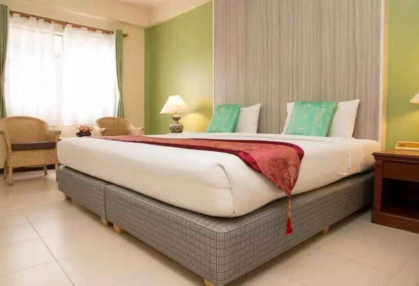 デラックスルーム, S Lodge Pattaya Formally Sabai Lodge