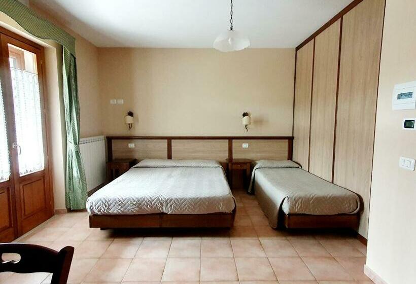 Quarto Triplo Estandar, Albergo Del Sangro