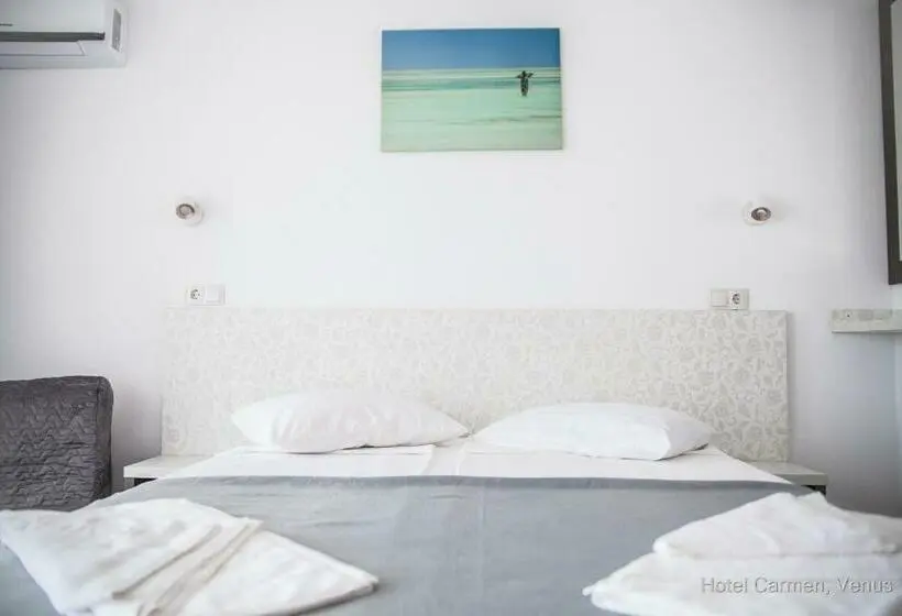 Quarto standart com varanda, Carmen