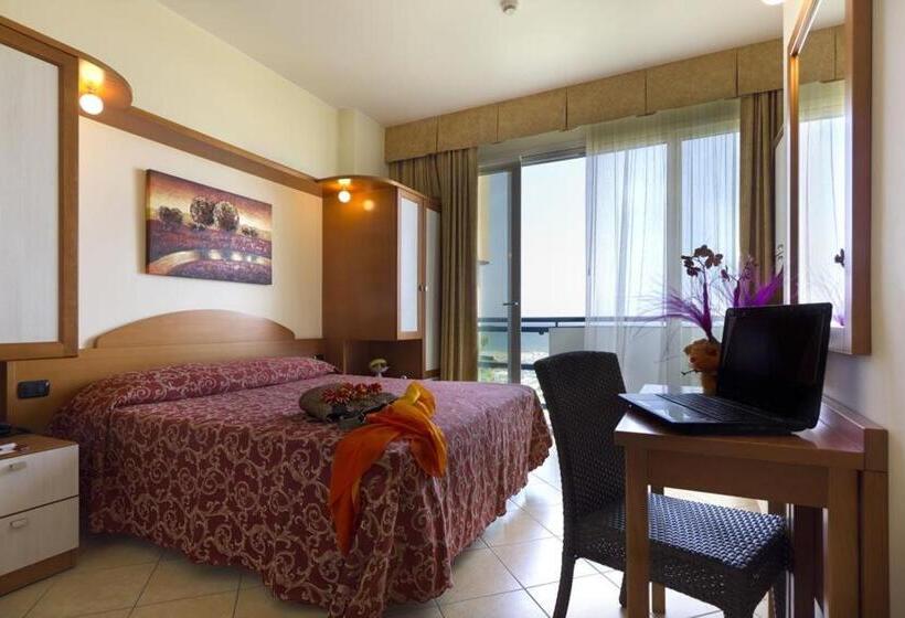 اتاق استاندارد چهار تخته با چشم‌انداز دریا, Palm Beach B&b Sea View