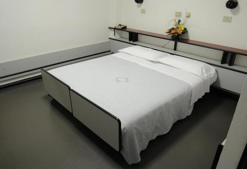 Номер Стандарт, Park