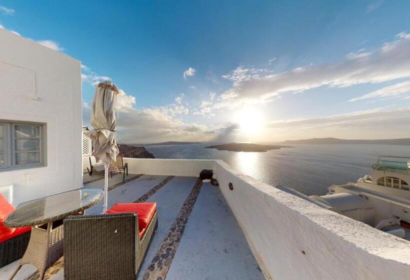 Chambre Deluxe, Noni Studios