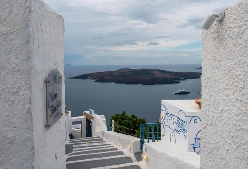 Chambre Deluxe, Noni Studios