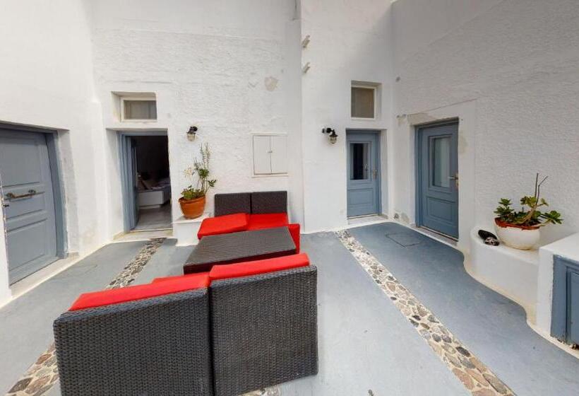 Chambre Deluxe, Noni Studios