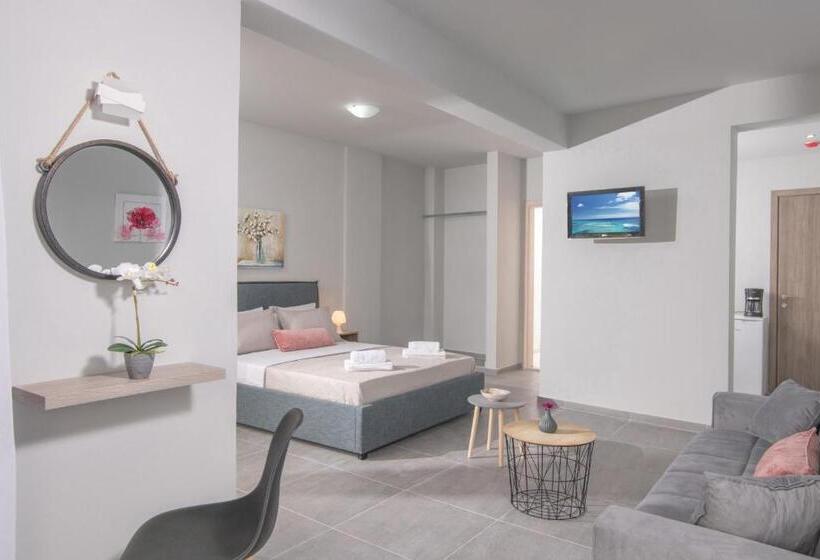 غرفة سوبيريور ثلاثية, Golden Sunlight Hotel By Estia