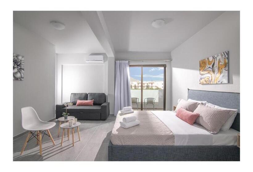 غرفة سوبيريور عائلية, Golden Sunlight Hotel By Estia