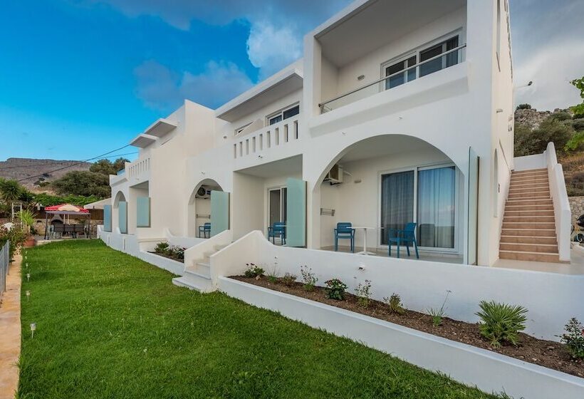 إستوديو قياسى مطل على البحر مزوَّد بشرفة, Golden View Studios