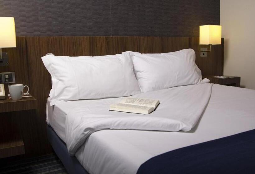 Семейный Номер, Holiday Inn Express Bilbao Airport, An Ihg