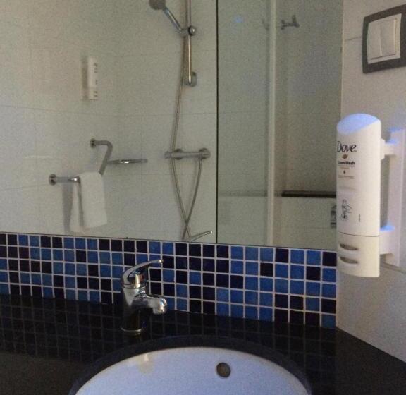 Номер Стандарт, Holiday Inn Express Bilbao Airport, An Ihg