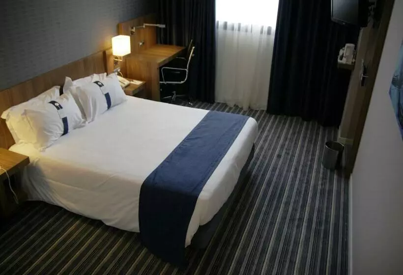 スタンダードルーム, Holiday Inn Express Bilbao Airport, An Ihg