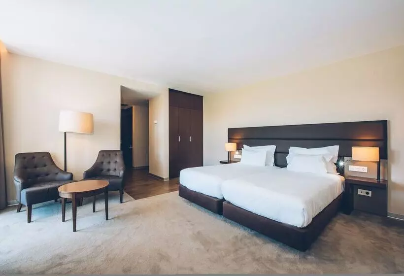 اتاق اساندارد با چشم‌انداز جانبی به دریا, Iberostar Selection Lagos Algarve
