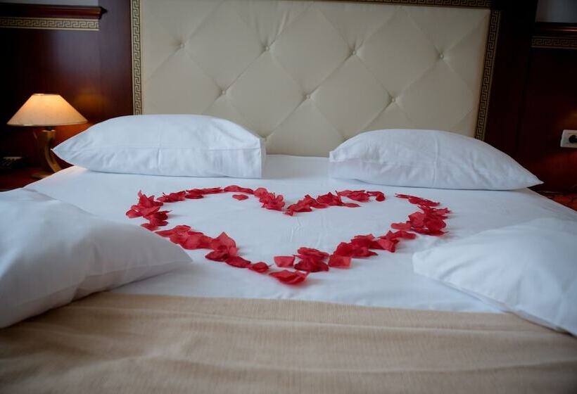 חדר סופריור, Katarina