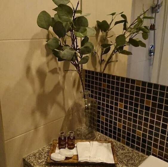 اتاق لوکس, Manita Boutique