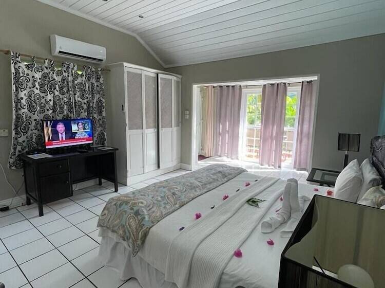 استودیوی استاندارد, Marigot Beach Club And Dive Resort