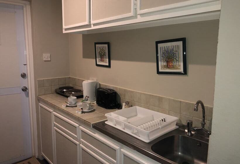 استودیوی لوکس, Marigot Beach Club And Dive Resort