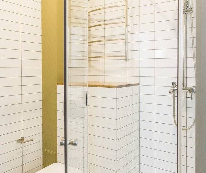 اتاق سوپریور یک تخته, New Star